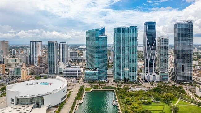 Building Photo - 888 Biscayne Blvd