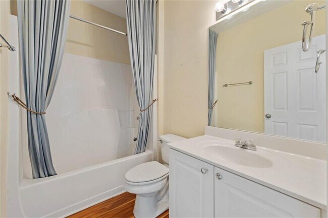 Building Photo - 773 Van Briggle Path NE