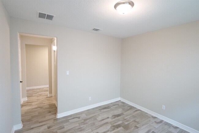 Building Photo - 25907 Rose Frost Ct