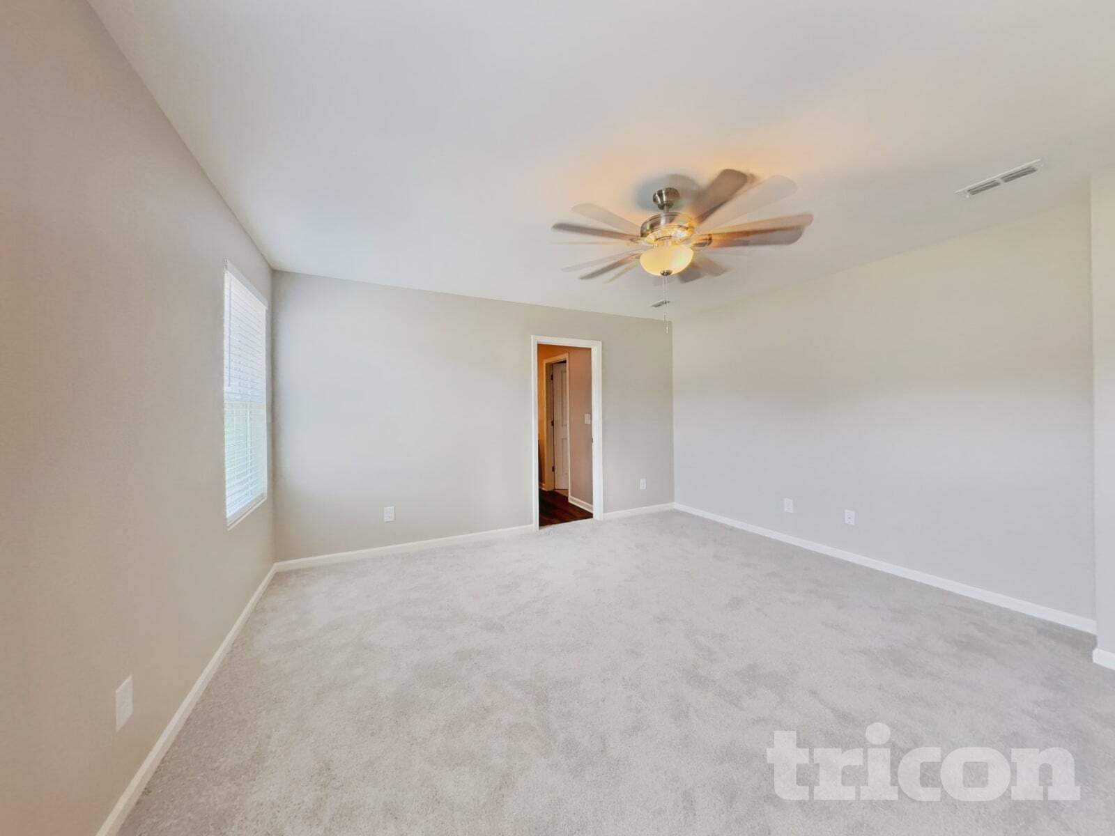 Building Photo - 229 Babbling Brk Dr