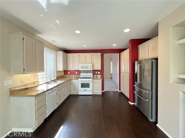 Building Photo - 11811 Fairway Dr