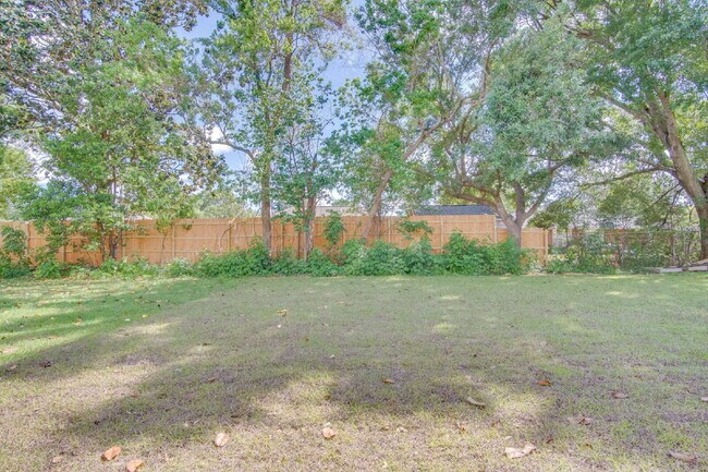 Building Photo - Brand-New 4BR Home in Gaylen Oaks  | Quartz Countertops, 9’ Ceilings, Open Layout | Fenced Backyard