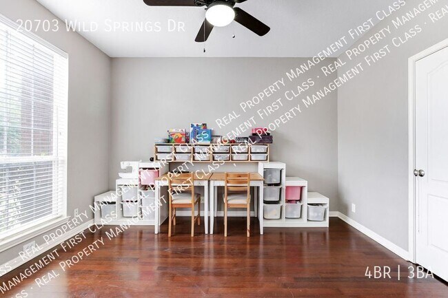 Building Photo - 20703 Wild Springs Dr