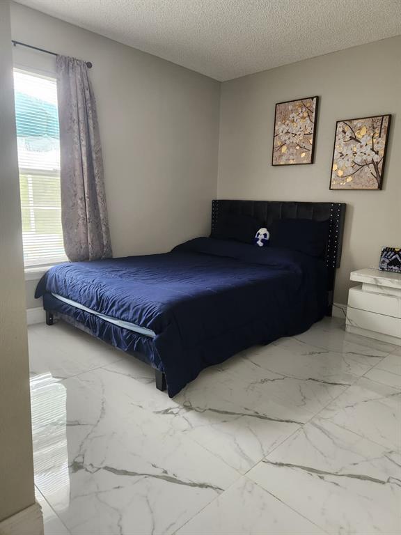 Building Photo - 17312 Silver Creek Ct