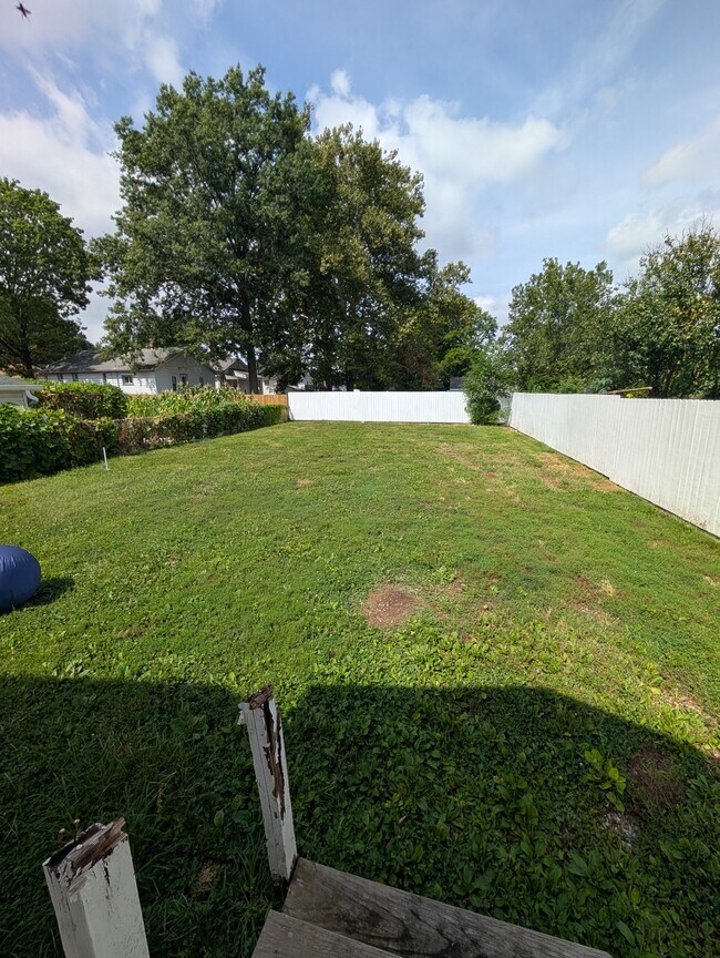 Building Photo - 7921 Kammerer Ave