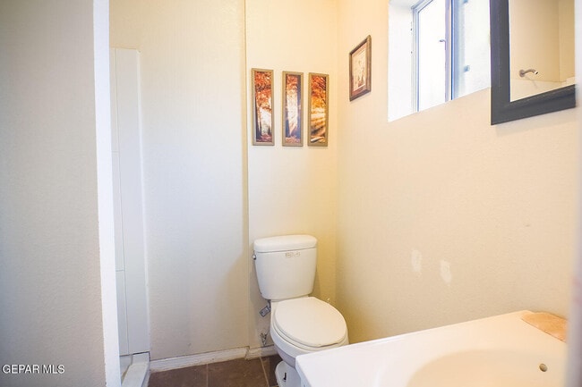 Building Photo - 3611 Yandell Dr