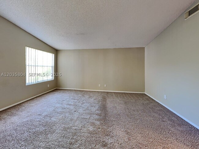 Building Photo - 2121 NW 184th Way