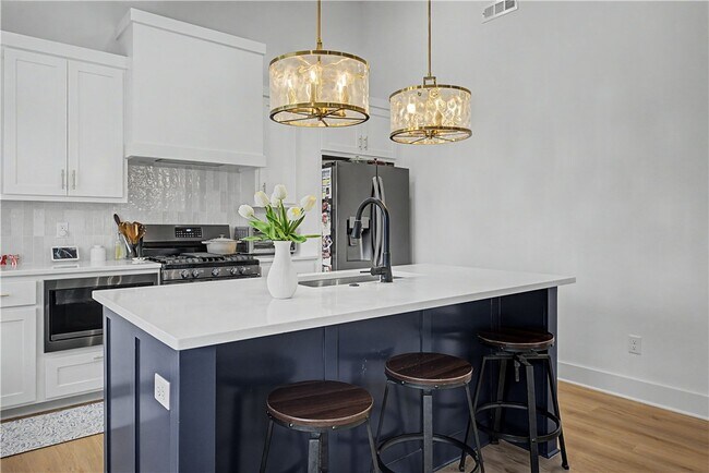 Building Photo - 20 Kentallen Ln