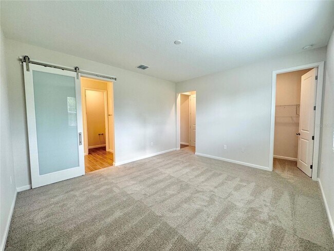 Building Photo - 656 Hennepin Lp