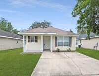 Building Photo - 5915 Bilek Dr