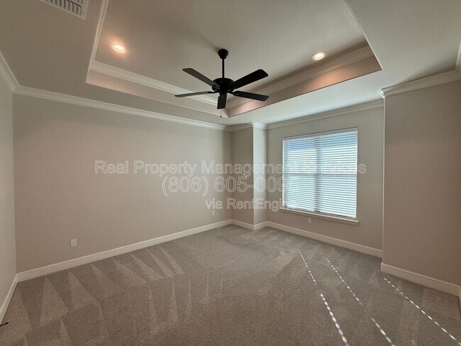 Building Photo - 801 N 5th St