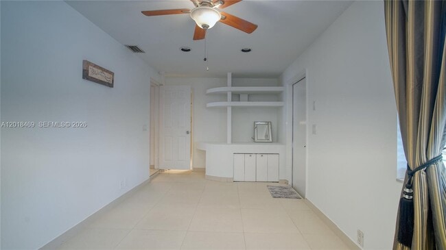 Building Photo - 1520 N Andrews Ave