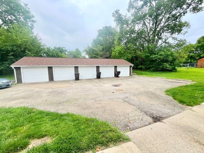 Building Photo - 3400 N Missouri Ave