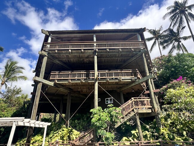 Building Photo - 904 Kupulau Dr