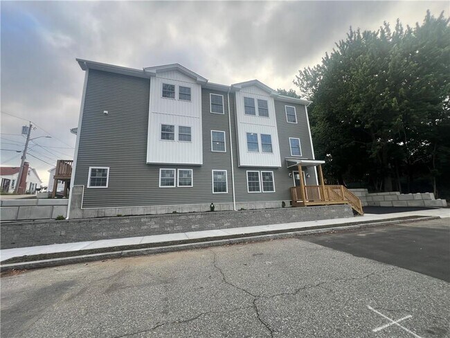 Building Photo - 59 Alaska St