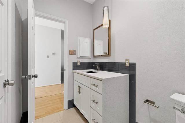 Building Photo - 1538 Oakmont Dr