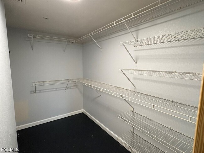Building Photo - 4109 Residence Drive
