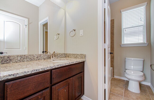 Building Photo - 5711 Avon Landing Ln