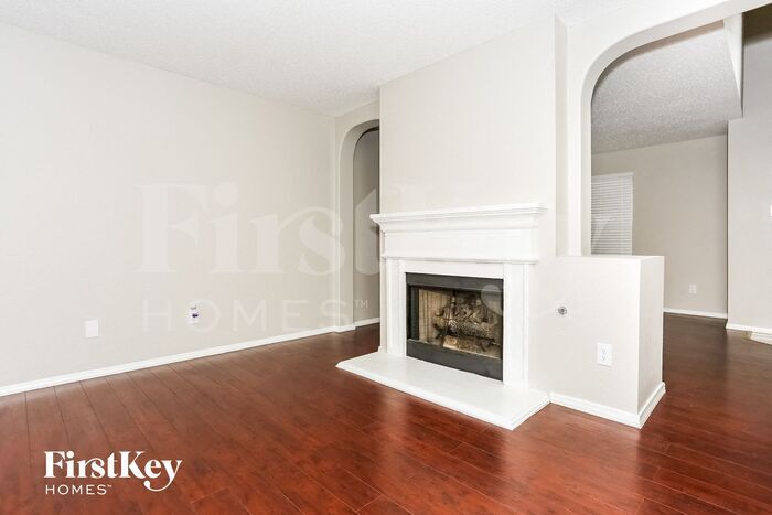 Building Photo - 621 Spillway Dr