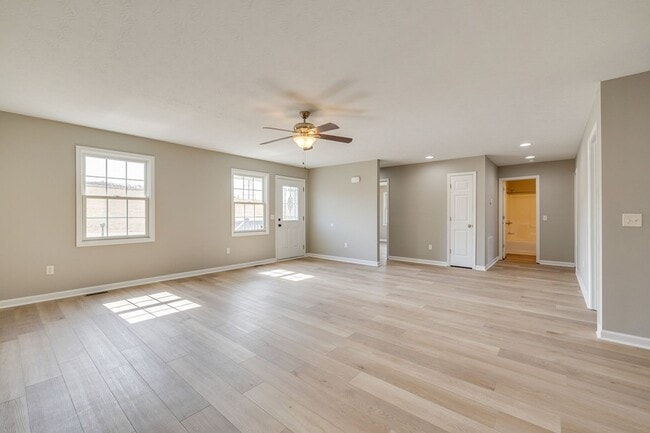 Building Photo - 14251 Lariat Lp