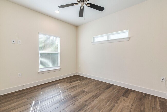 Building Photo - 3702 Tower View Ct