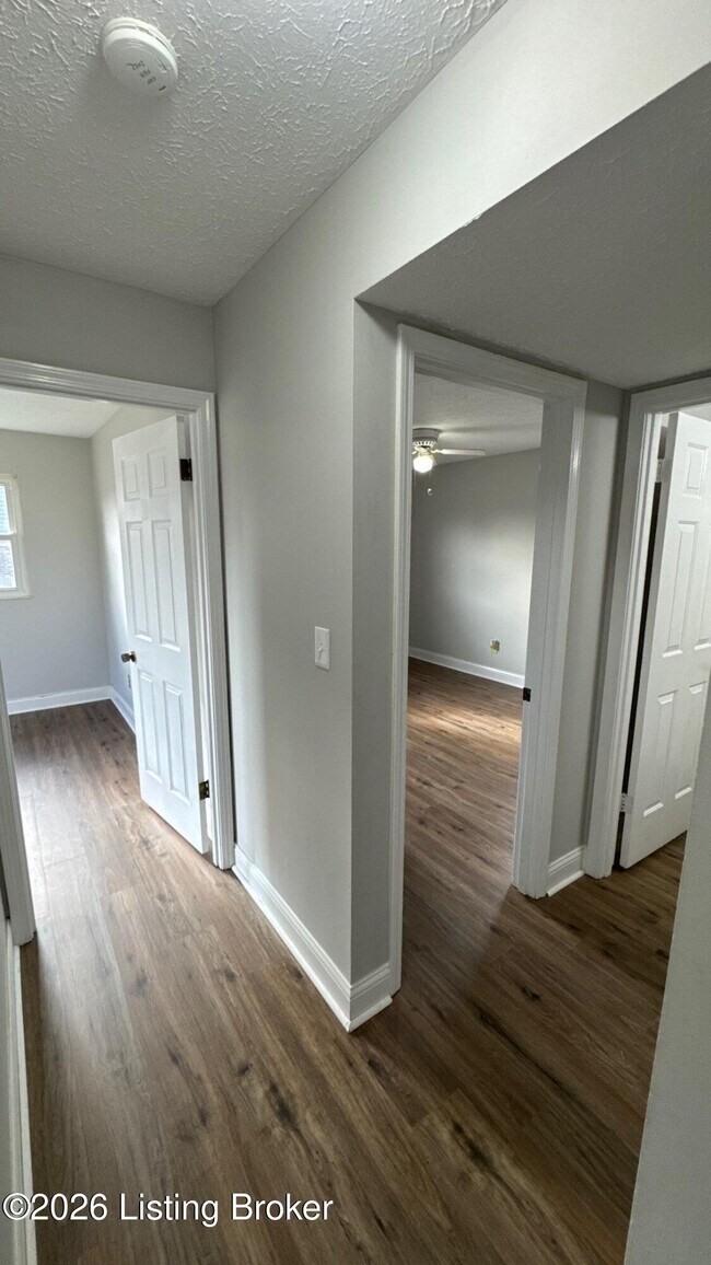 Building Photo - 276 Probus Dr