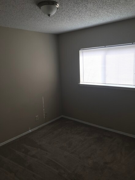 Building Photo - 5910 Lubbers Way