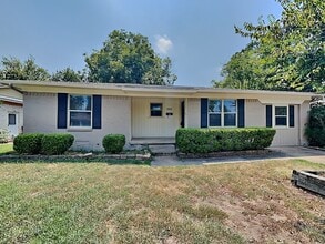 Building Photo - 1002 Noble Ave