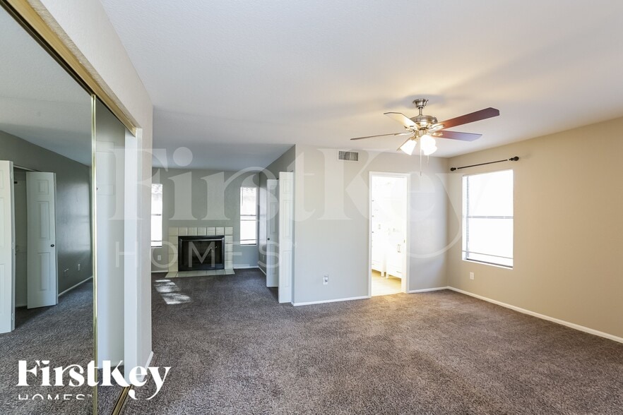 Building Photo - 2994 N Benson Ln