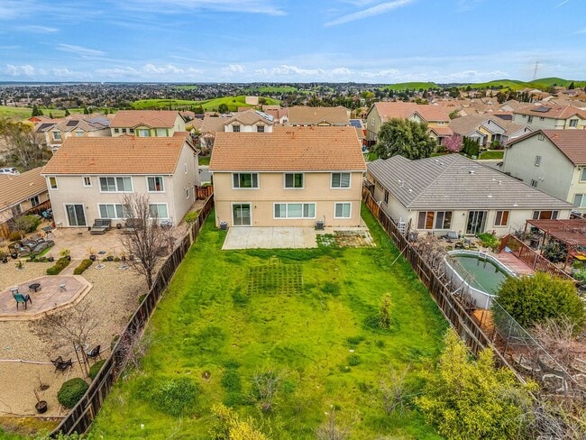 Building Photo - EXTRA LARGE HOME AND LOT... NESTLED IN THE ANTIOCH HILLS... 5 BEDS/3 BATHS/LARGE LIVING ROOM AND ...