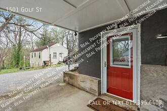 Building Photo - 1501 Golf St