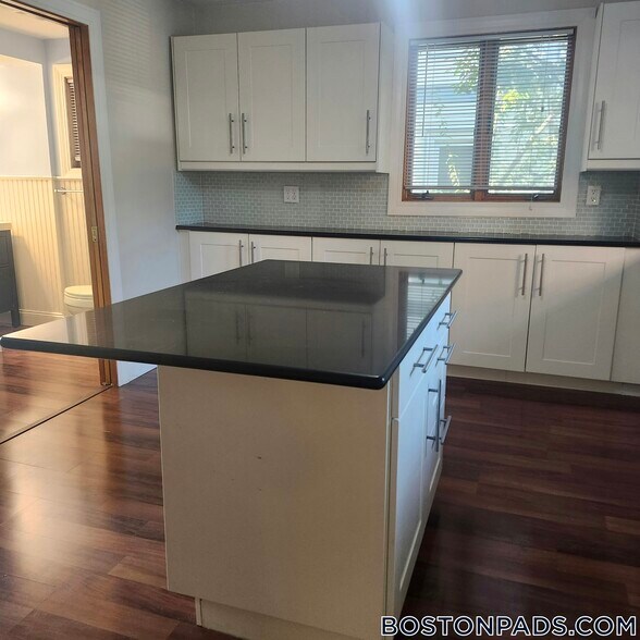 Building Photo - 60 Homer Ave