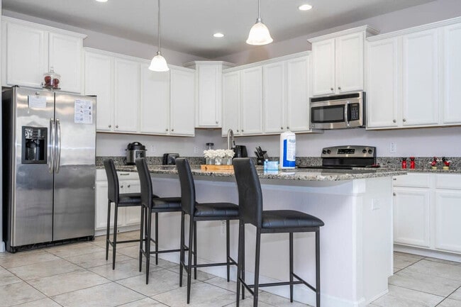 Building Photo - 2934 Buccaneer Palm Rd