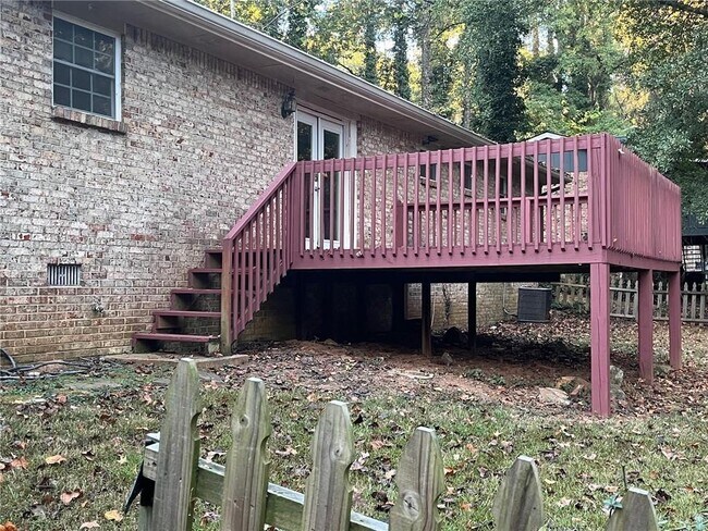 Building Photo - 5826 Simone Dr