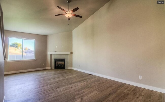 Building Photo - Beautiful, Newly-Built Home with Office