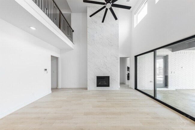 Building Photo - 7526 Sunny Oak Ln