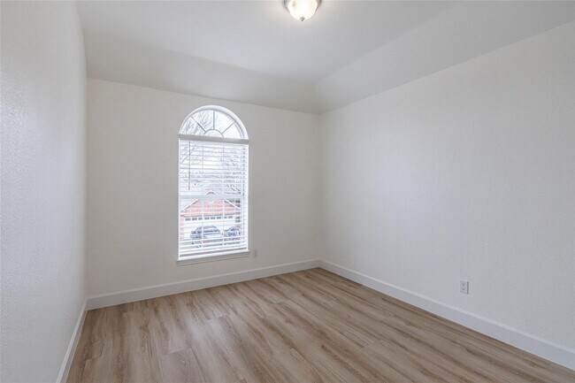 Building Photo - COMING SOON IN EULESS!