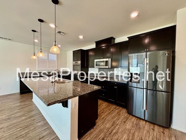 Building Photo - 15595 Sesame Seed Ave