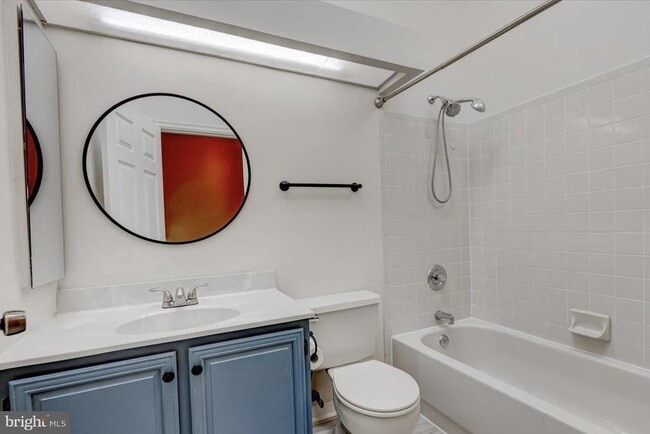 Building Photo - 7014 Chestnut Brook Ct