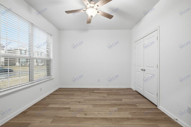 Building Photo - 10037 Little Tree Ln