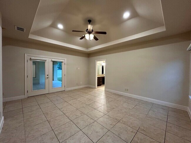 Building Photo - 3335 Hagen Lp