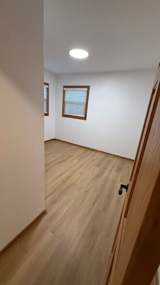 Building Photo - 2534 S 96th St