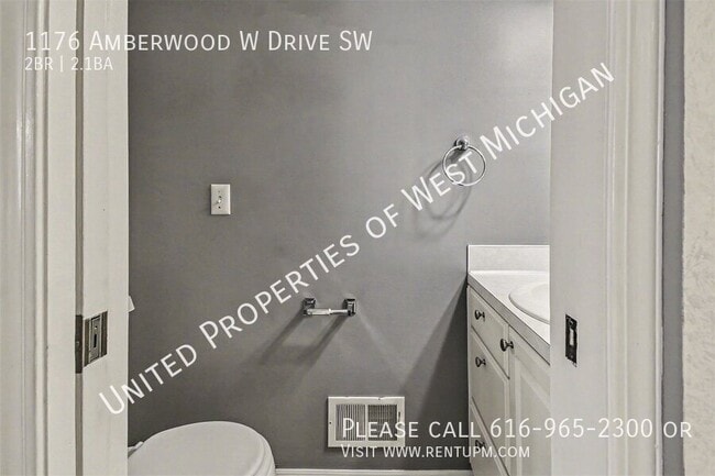 Building Photo - 1176 Amberwood W Dr SW