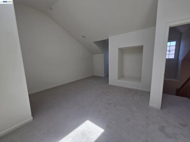 Building Photo - 3727 Whitworth Dr