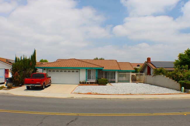 Primary Photo - Newly Updated 4 bedroom home for Rent.