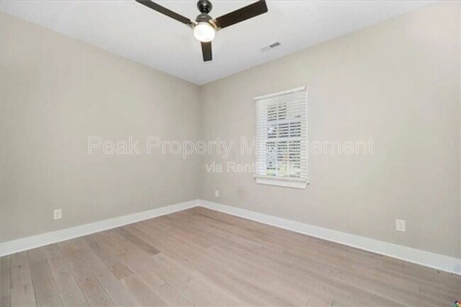 Building Photo - 1203 N 19th St