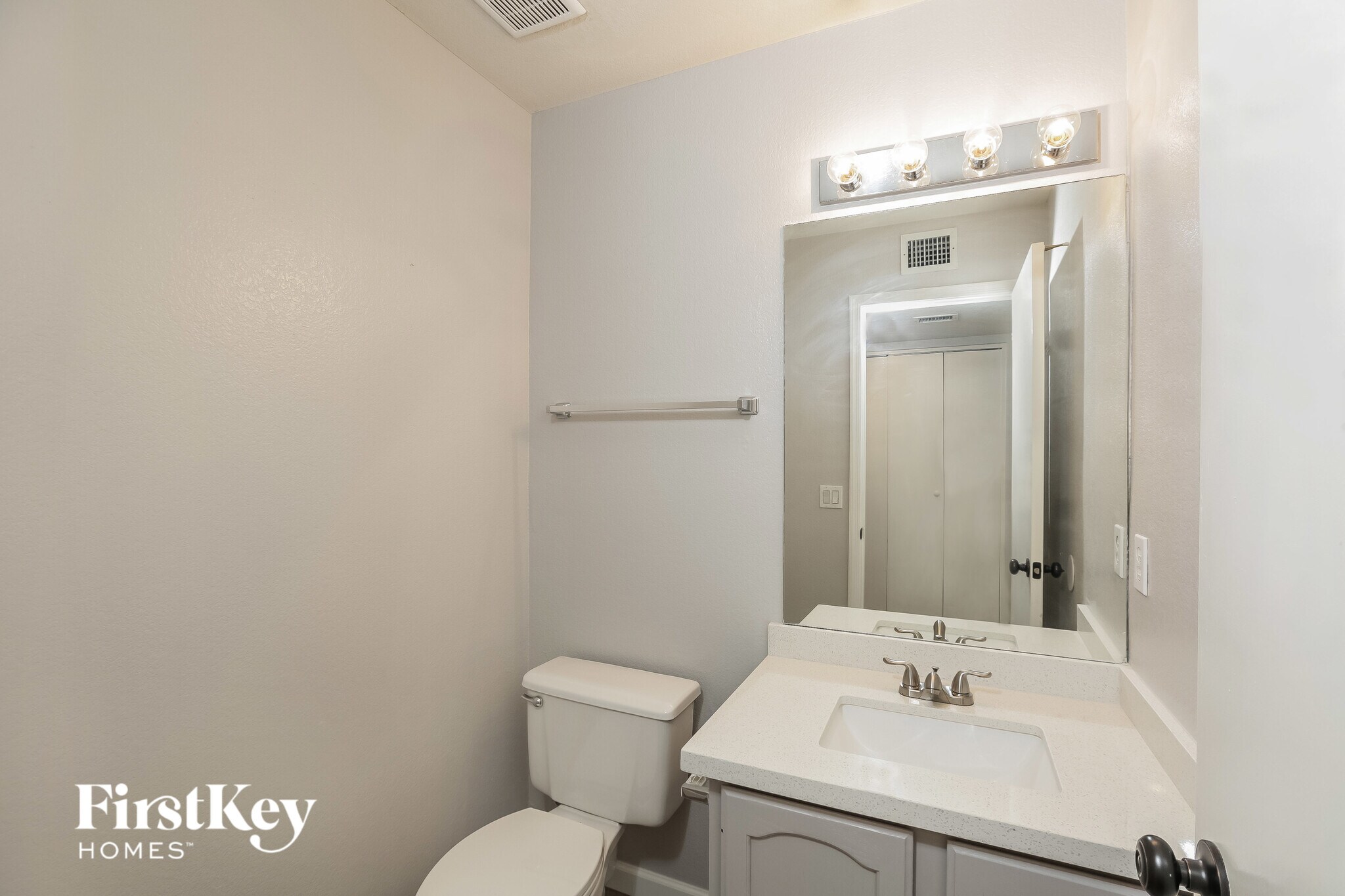 Building Photo - 2914 E Muirwood Dr