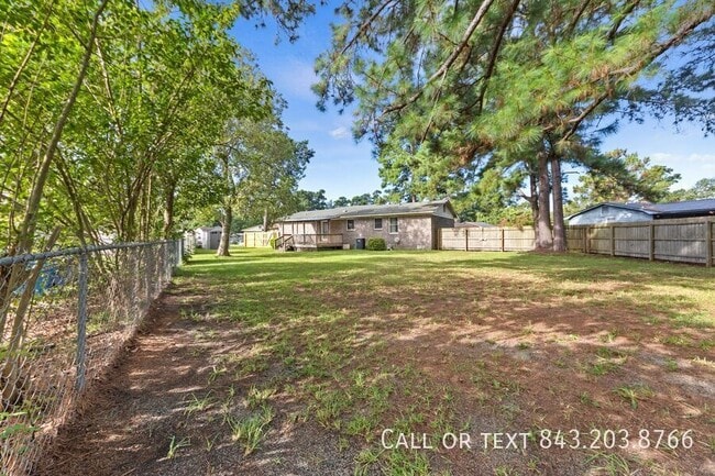 Building Photo - 625 Kristen Cir