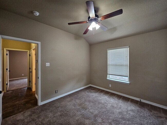 Building Photo - 6211 Newcastle Dr