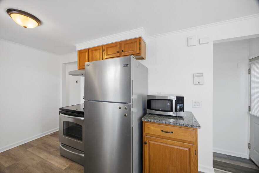 Building Photo - 406 Tarrington Rd